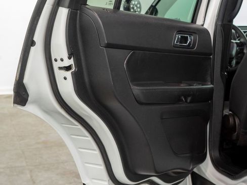 Used 2017 Ford Explorer 4WD Police Interceptor w/ Ready For The Road Package image 8