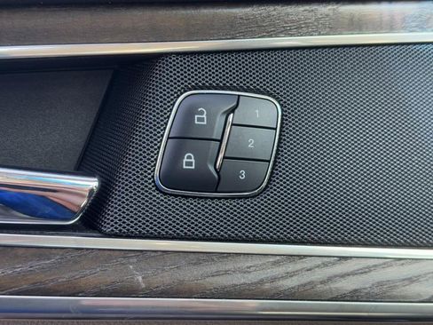 Used 2017 Lincoln MKX Select w/ Lincoln MKX Climate Package image 16