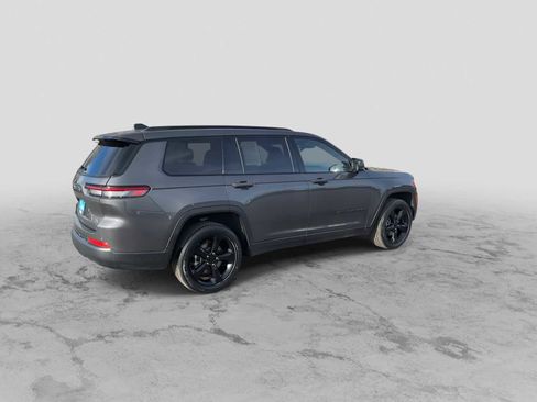 Certified 2023 Jeep Grand Cherokee L Laredo image 8