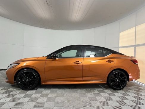 Used 2021 Nissan Sentra SR w/ Lighting Package image 4