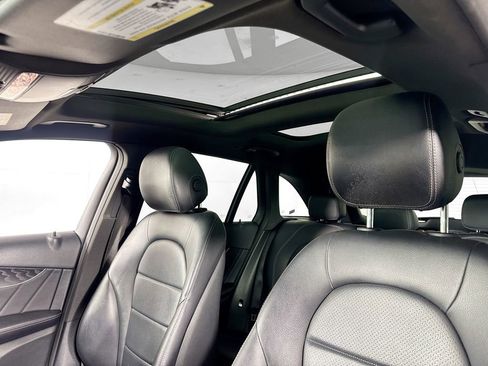 Used 2018 Mercedes-Benz GLC 300 4MATIC w/ Multimedia Package image 27