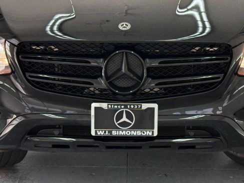 Used 2018 Mercedes-Benz GLC 300 4MATIC image 19
