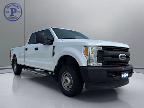 Used 2017 Ford F250 XL AWD/4WD image 1