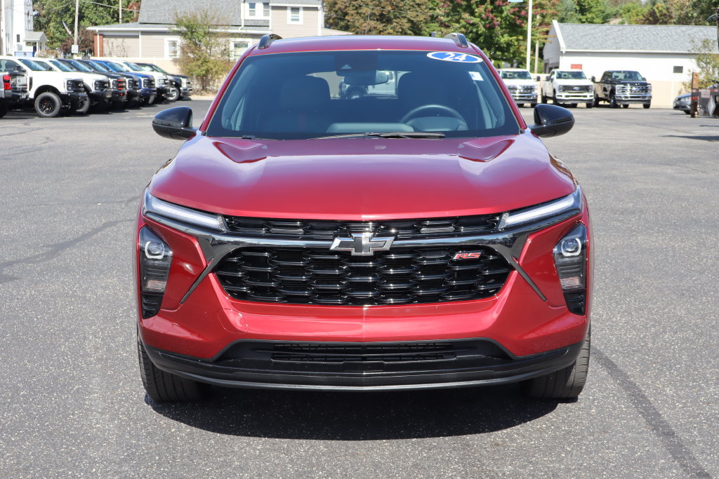 Used 2024 Chevrolet Trax RS w/ Driver Confidence Package FWD image 16