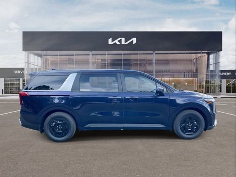 New 2026 Kia Carnival LXS image 9