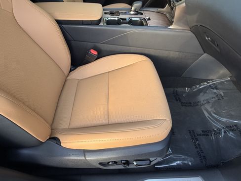 Certified 2025 Lexus RX 350 Premium w/ Accessory Package (Z1) FWD image 43