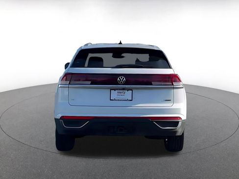 Used 2024 Volkswagen Atlas Cross Sport SE image 12