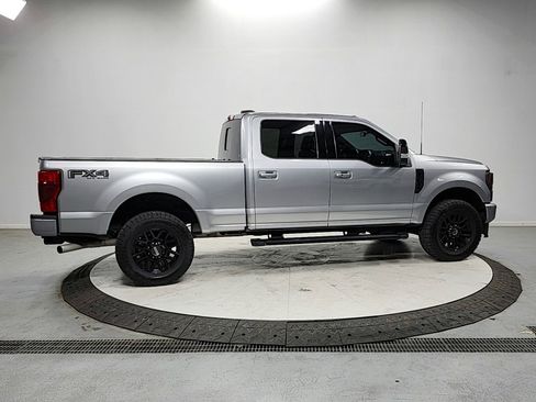 Used 2022 Ford F250 Lariat w/ Black Appearance Package image 8
