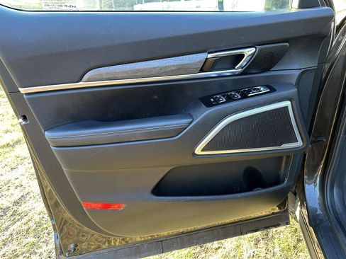 Used 2022 Kia Telluride EX w/ EX Premium Package image 6