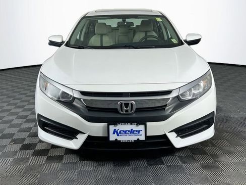 Used 2018 Honda Civic EX image 9