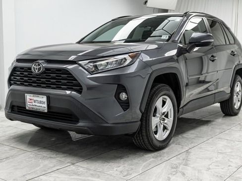 Used 2021 Toyota RAV4 XLE image 6