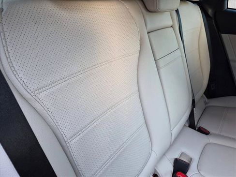Used 2023 Mercedes-Benz GLC 300 image 19