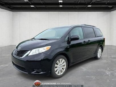 Used 2017 Toyota Sienna LE