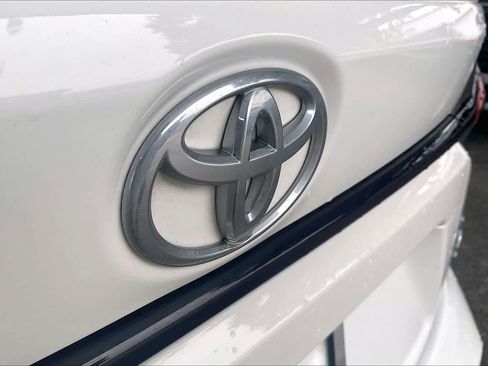 Used 2020 Toyota Corolla SE FWD image 31