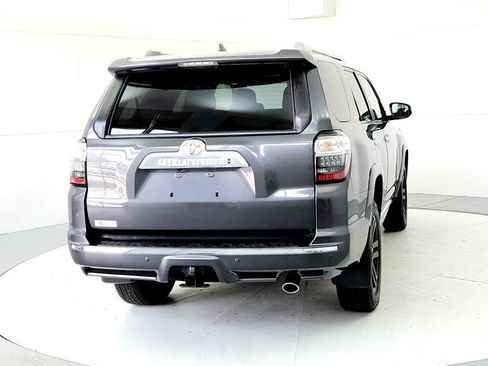 Used 2022 Toyota 4Runner Limited AWD/4WD image 5