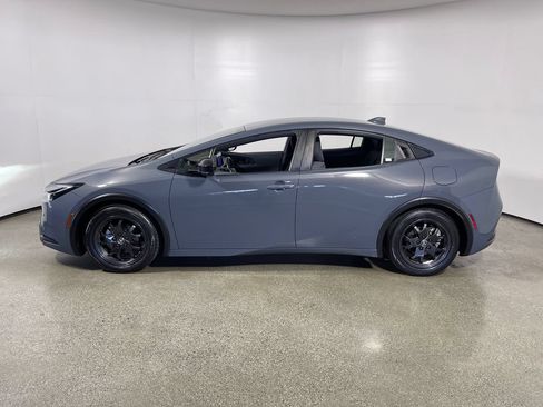 Certified 2024 Toyota Prius LE FWD image 6