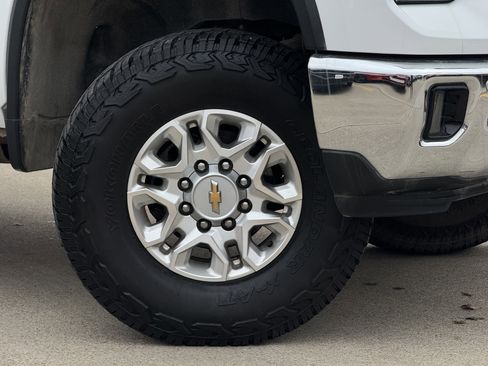 Used 2024 Chevrolet Silverado 2500 LTZ w/ LTZ Plus Package image 3