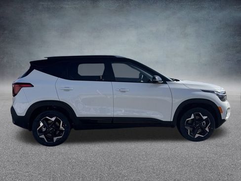 New 2026 Kia Seltos S image 4