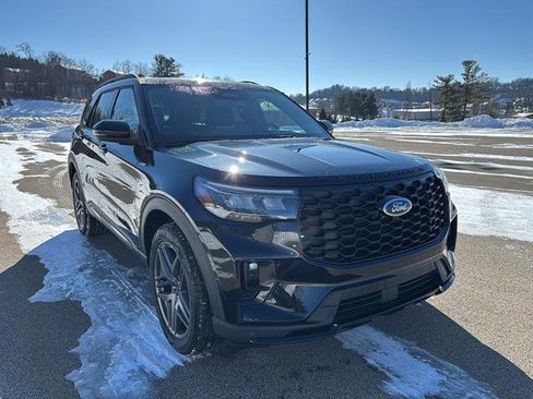 New 2026 Ford Explorer ST-Line image 6