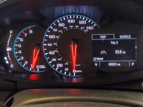 Used 2020 Chevrolet Trax LT FWD image 23