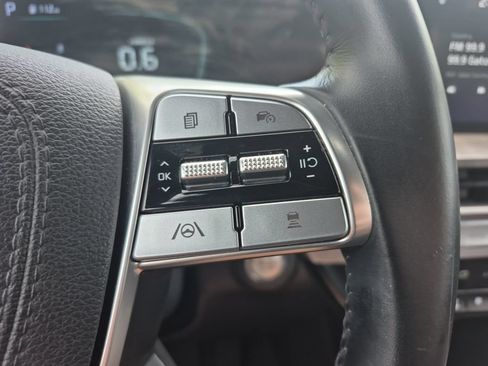 Used 2024 Kia Telluride EX w/ EX Captain's Chair Package FWD image 19