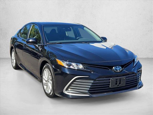 Used 2024 Toyota Camry LE FWD image 3