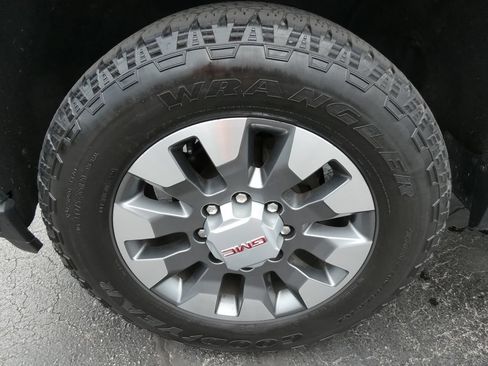 Certified 2023 GMC Sierra 3500 SLT w/ Gooseneck/5TH Wheel Package AWD/4WD image 15