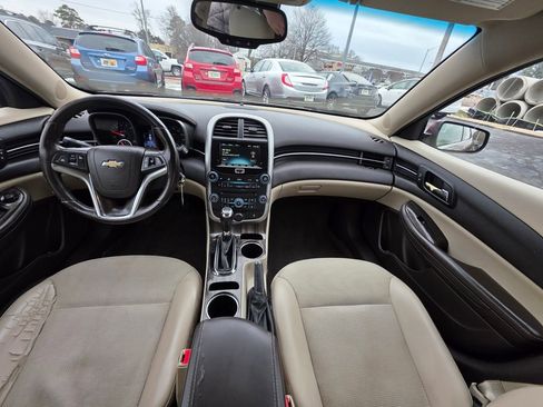 Used 2015 Chevrolet Malibu LT image 15