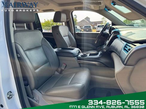 Used 2018 Chevrolet Suburban LT RWD image 12