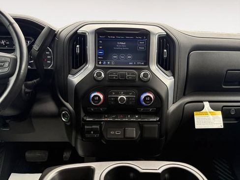 Used 2021 GMC Sierra 1500 SLE AWD/4WD image 11