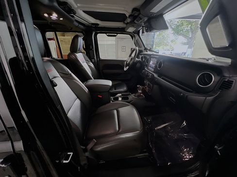 Used 2020 Jeep Gladiator Rubicon image 31