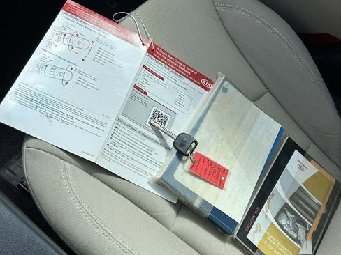 Used 2013 Kia Optima LX w/ Convenience Pkg image 18