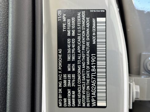 New 2026 Porsche Macan S image 34