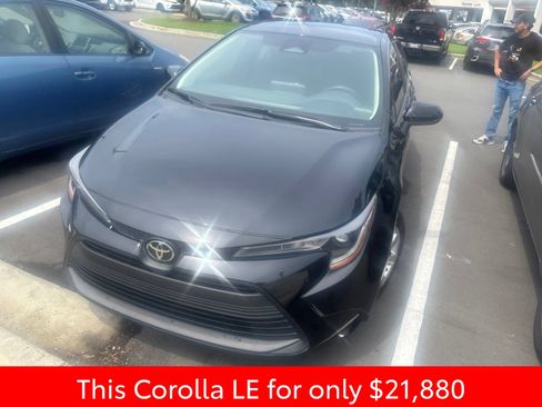Used 2024 Toyota Corolla LE FWD image 3
