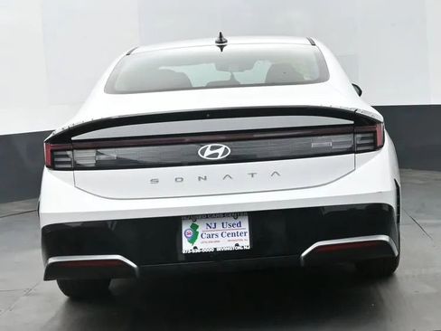 Used 2024 Hyundai Sonata SEL FWD image 8