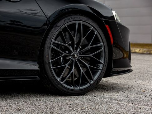 Used 2025 McLaren GTS image 39