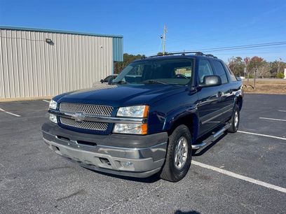 Used 2005 Chevrolet Avalanche LS w/ Avalanche South-West Package