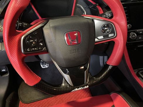Used 2019 Honda Civic Type R image 10