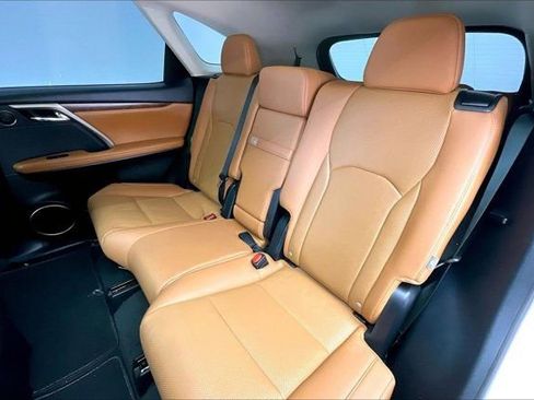 Used 2022 Lexus RX 350L Premium w/ Premium Package image 19