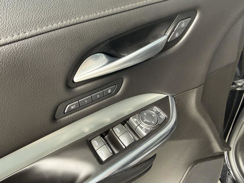Used 2023 Cadillac XT4 Premium Luxury w/ Technology Package AWD/4WD image 10