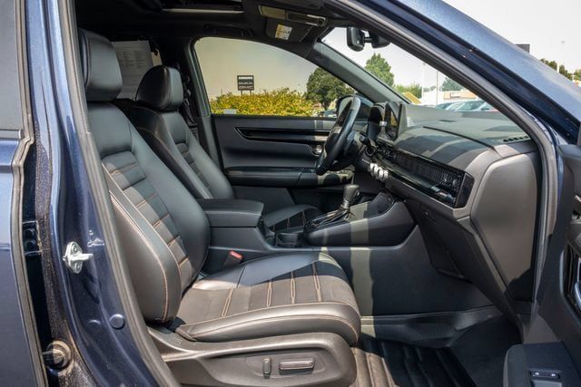 Used 2023 Honda CR-V Sport Touring image 7