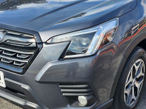 Used 2023 Subaru Forester Premium image 7