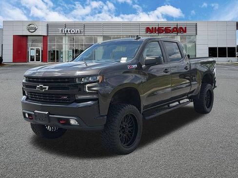 Used 2021 Chevrolet Silverado 1500 LT Trail Boss w/ Convenience Package II AWD/4WD image 3