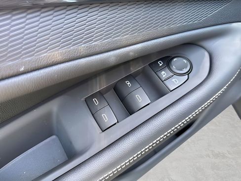 New 2025 Chevrolet Blazer EV LT image 20