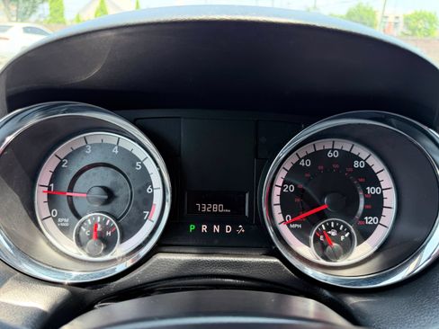 Used 2019 Dodge Grand Caravan SE w/ UConnect Hands-Free Group FWD image 37