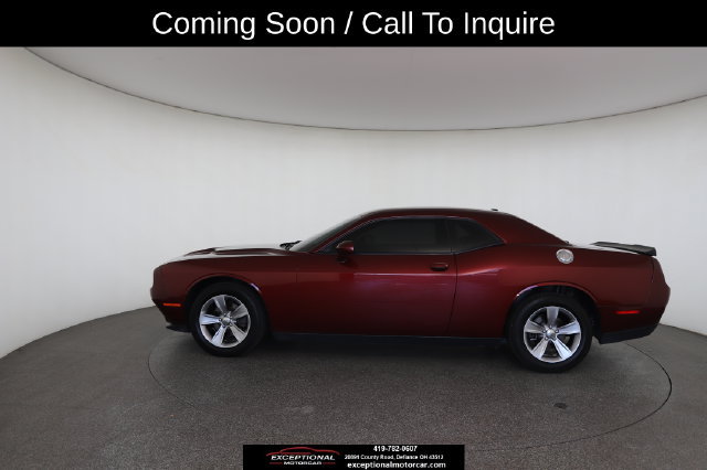 Used 2017 Dodge Challenger SXT RWD image 6
