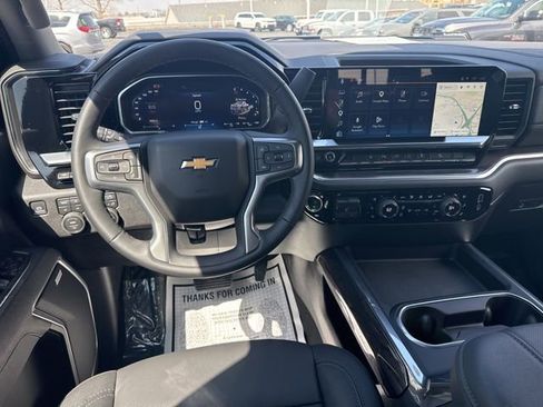 Used 2026 Chevrolet Silverado 2500 LTZ w/ LTZ Convenience Package image 19
