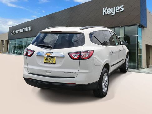 Used 2015 Chevrolet Traverse LS FWD image 4