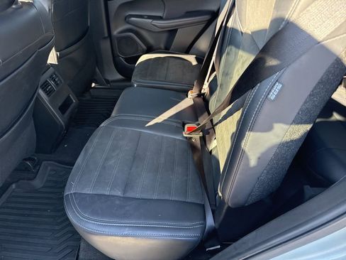 Used 2024 Mitsubishi Outlander SE image 20