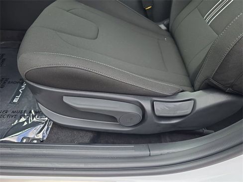 New 2026 Hyundai Elantra Sport image 12